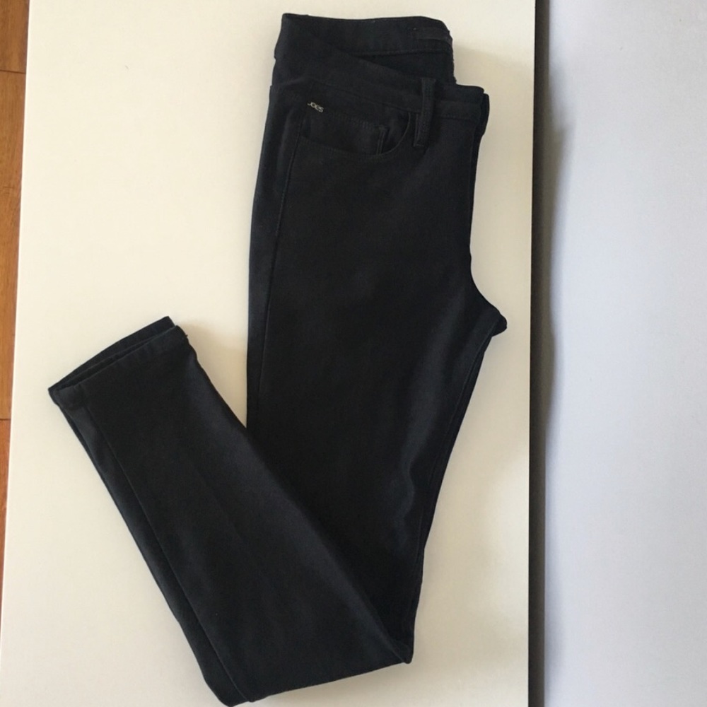 Joe’s Jeans Black skinny ankle
